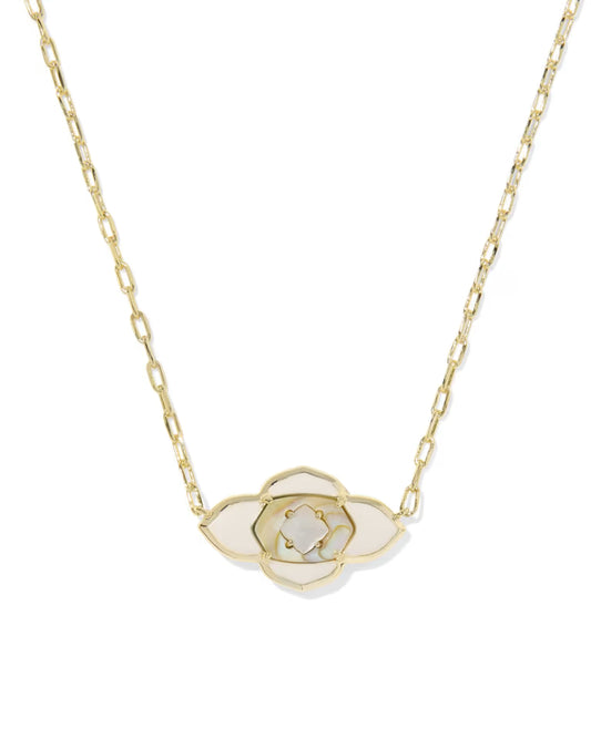 Abbie Medallion Gold Short Pendant Necklace in Neutral Mix