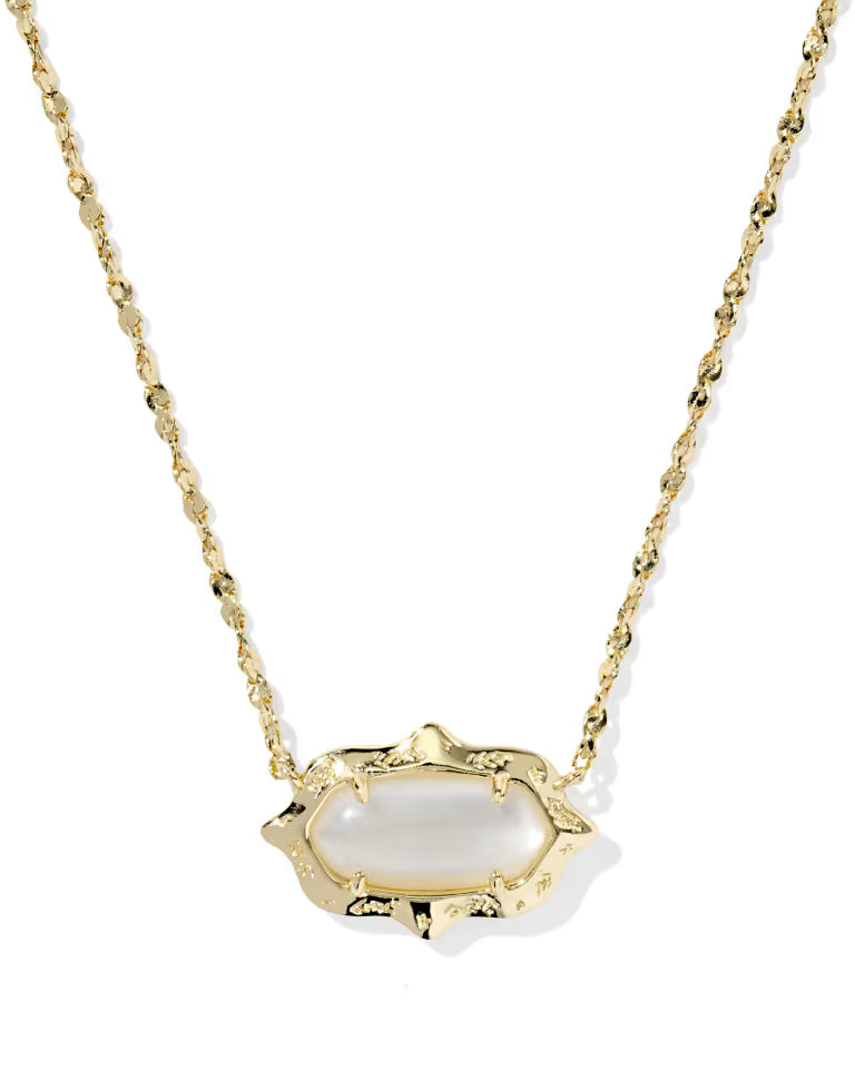Elisa Scallop Frame Gold Short Pendant Necklace in Natural Mother-of-Pearl