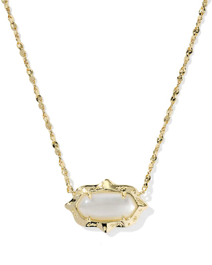 Elisa Scallop Frame Gold Short Pendant Necklace in Natural Mother-of-Pearl