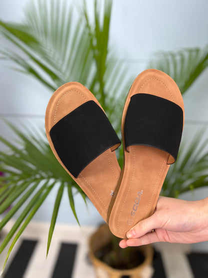 Efron Black Sandal