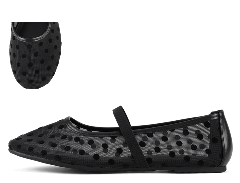 Zenda Black Dot Flat