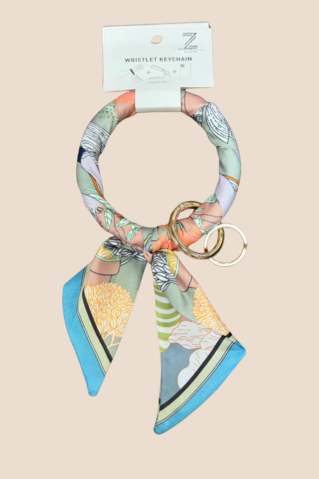 Winning Detail Scarf Keychain