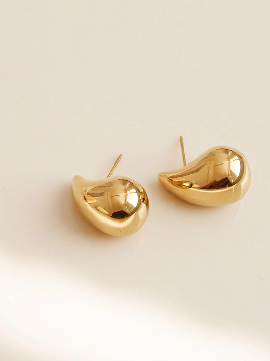 Colette Huggie Earring