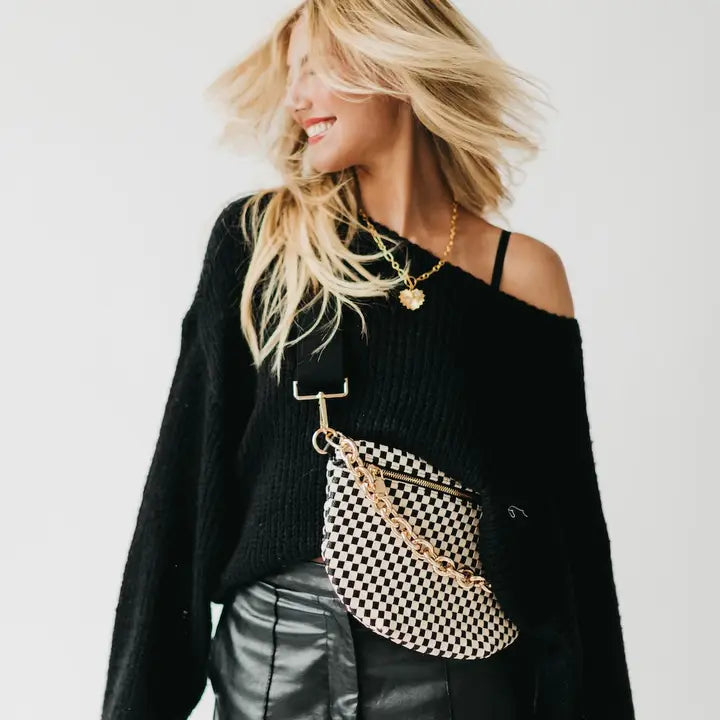 Bold Gold Chain Shoulder Strap