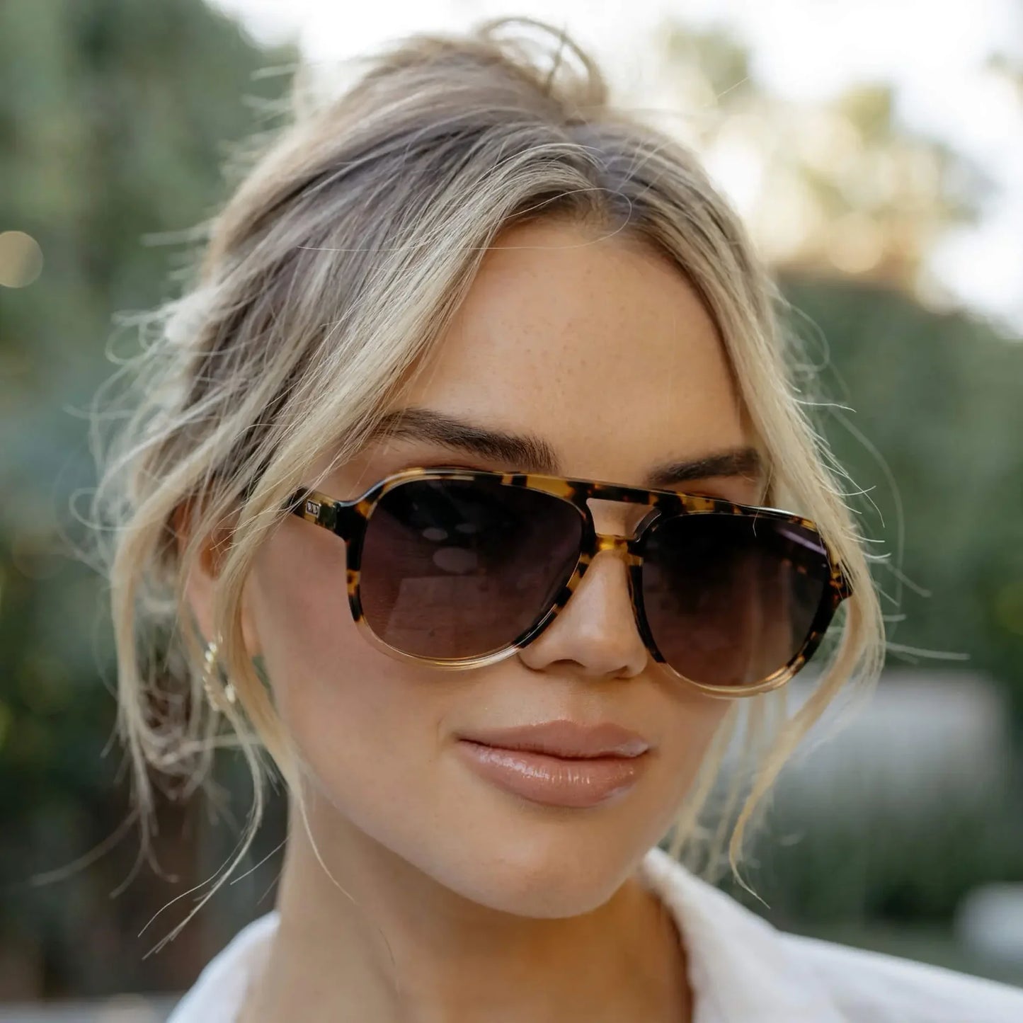 Indie Tortoise Clear / Gradient Sunset Lens Polarized Sunglasses