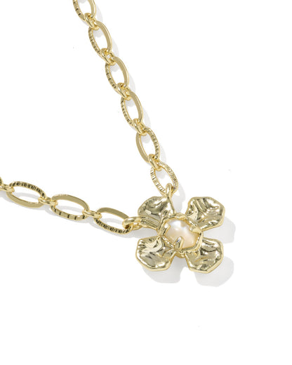 Leanne Gold Short Pendent Necklace in Natural Mother-of-Pearl