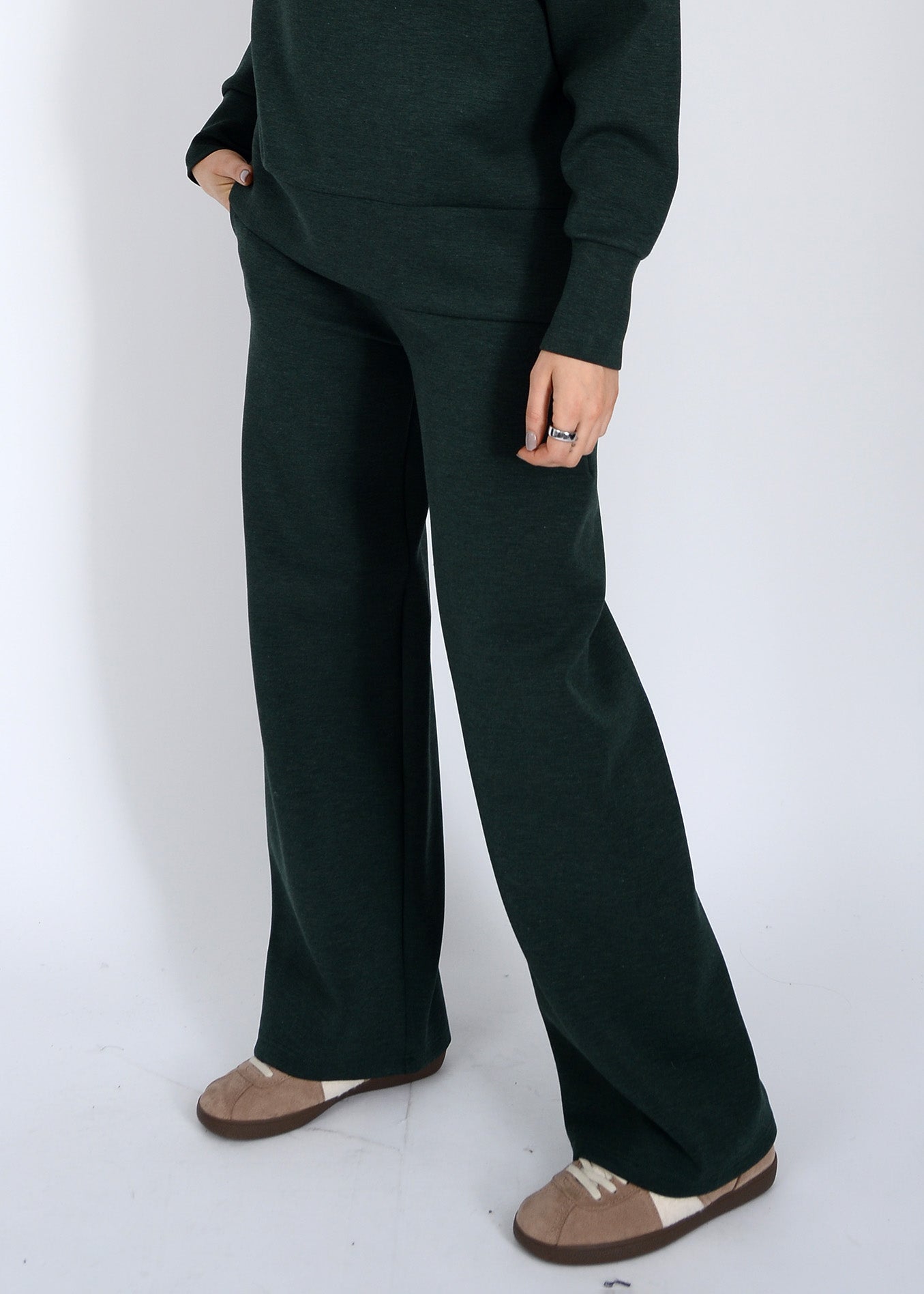Victoria Mel Pine Mel Pants