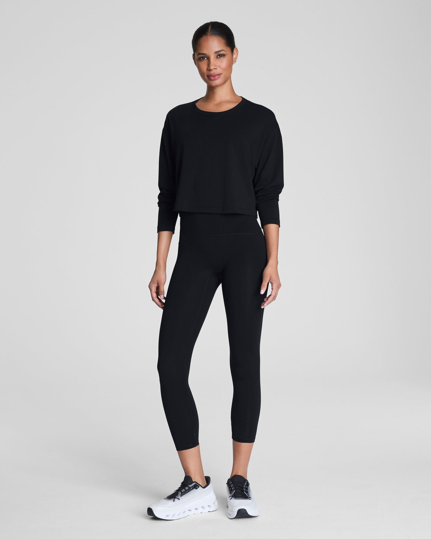 Supernaturals Cropped Long Sleeves Very Black Top