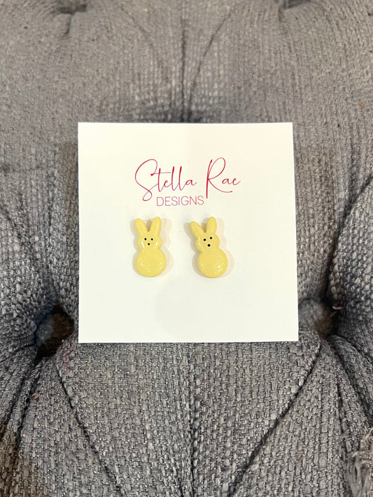 Peep Yellow Stud Earrings