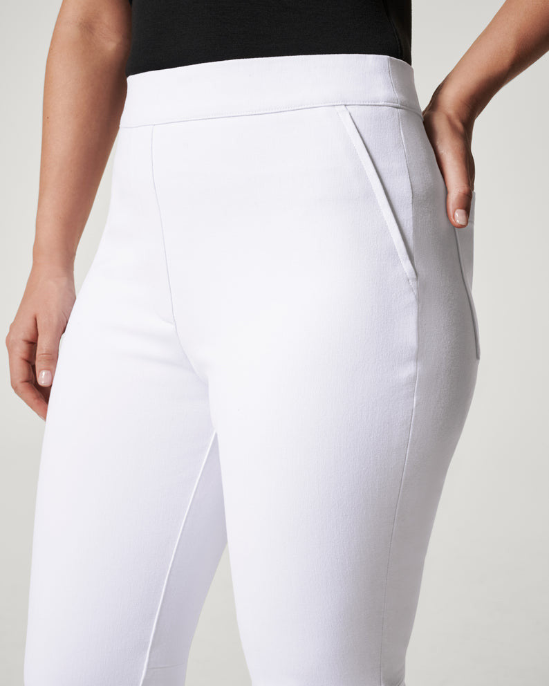 On-the-Go Kick Classic White Flare Pant
